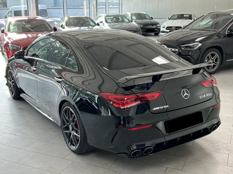 Mercedes-Benz CLA 45 AMG S 4Matic =AMG Aerodynamics Package= Image 2