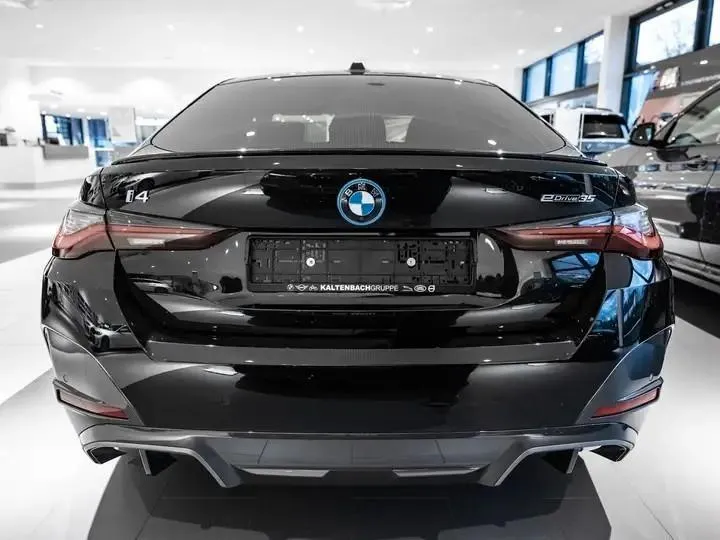 BMW i4 Image 1